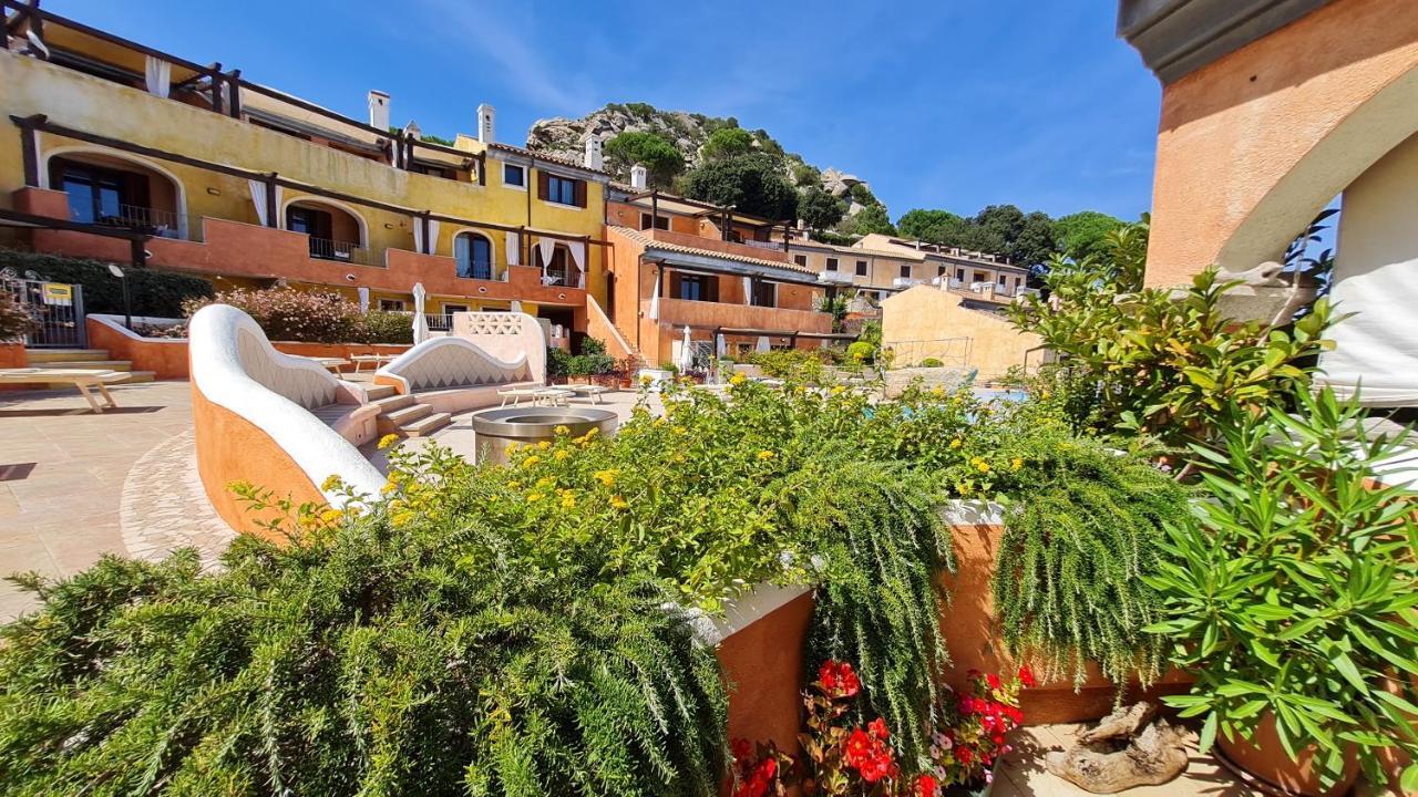 Residence Borgo Punta Villa La Maddalena  Bagian luar foto