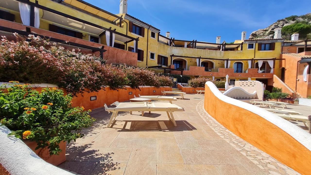 Residence Borgo Punta Villa La Maddalena  Bagian luar foto