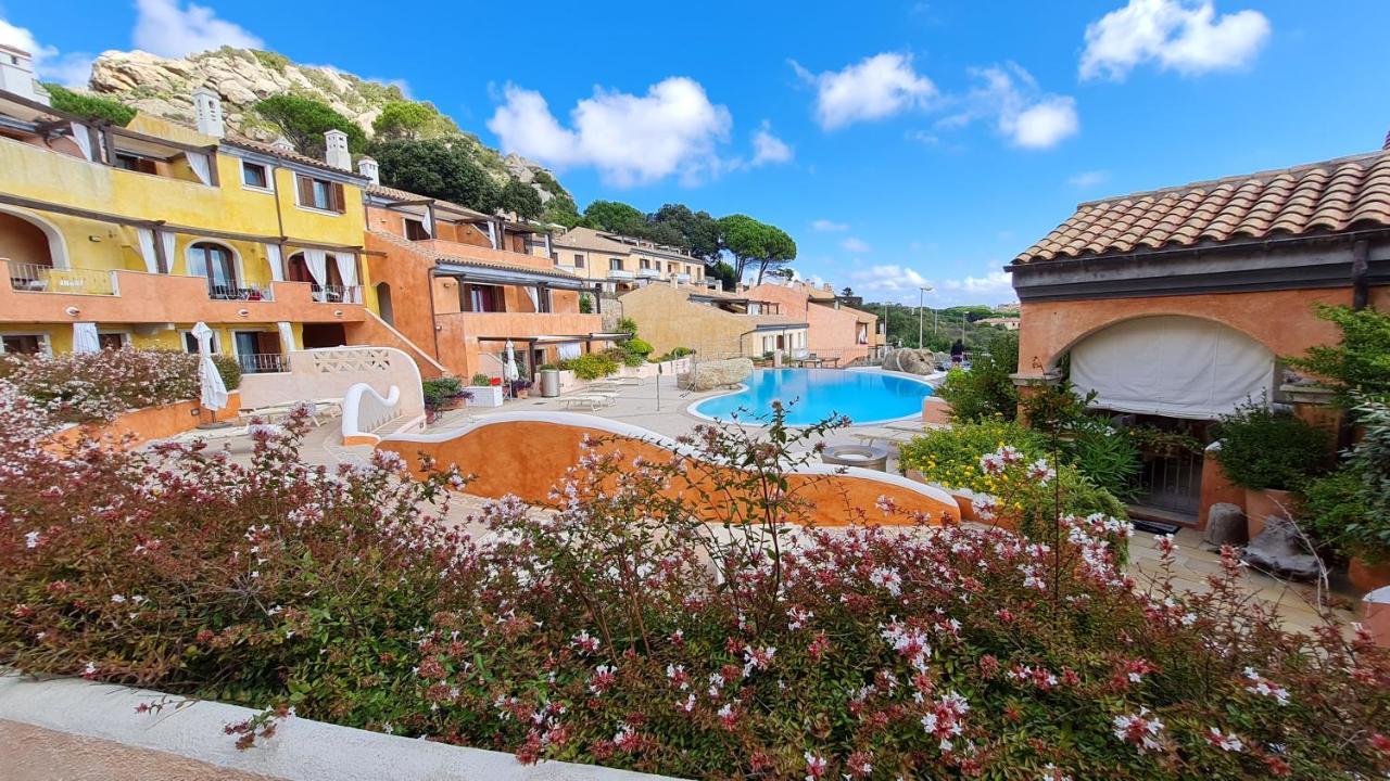 Residence Borgo Punta Villa La Maddalena  Bagian luar foto